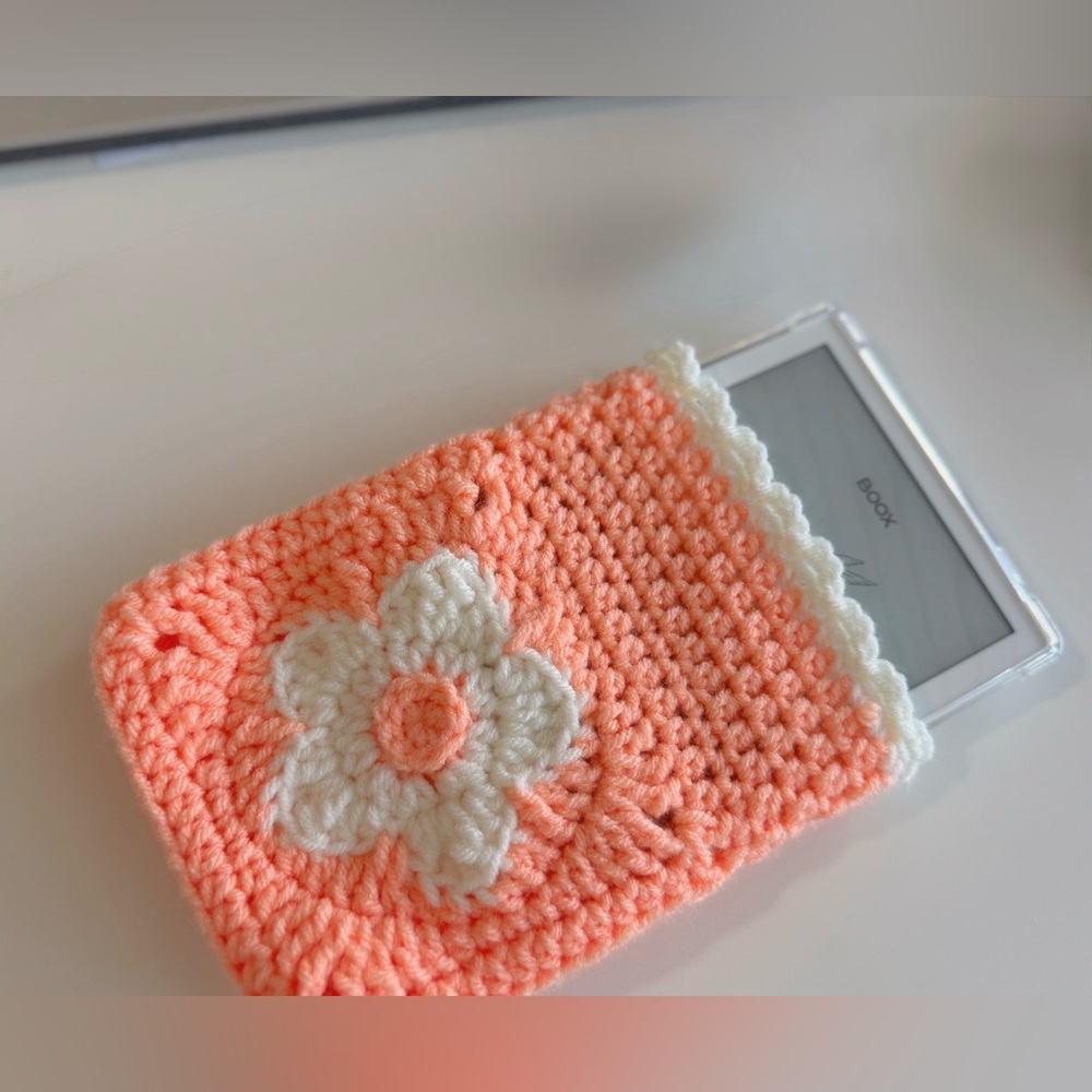 Crochet 6” E-book Reader Pouch